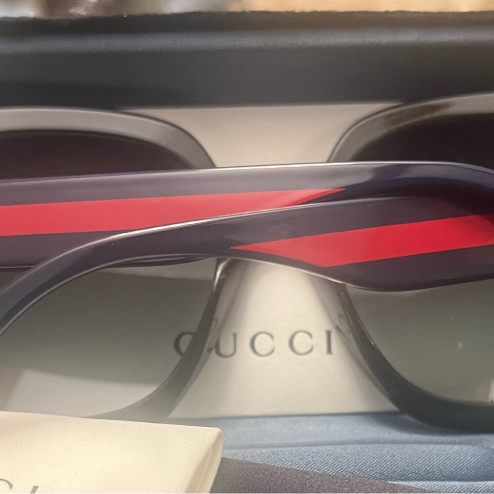 Gucci Men's Sunglasses with Black Frame and Red Accents